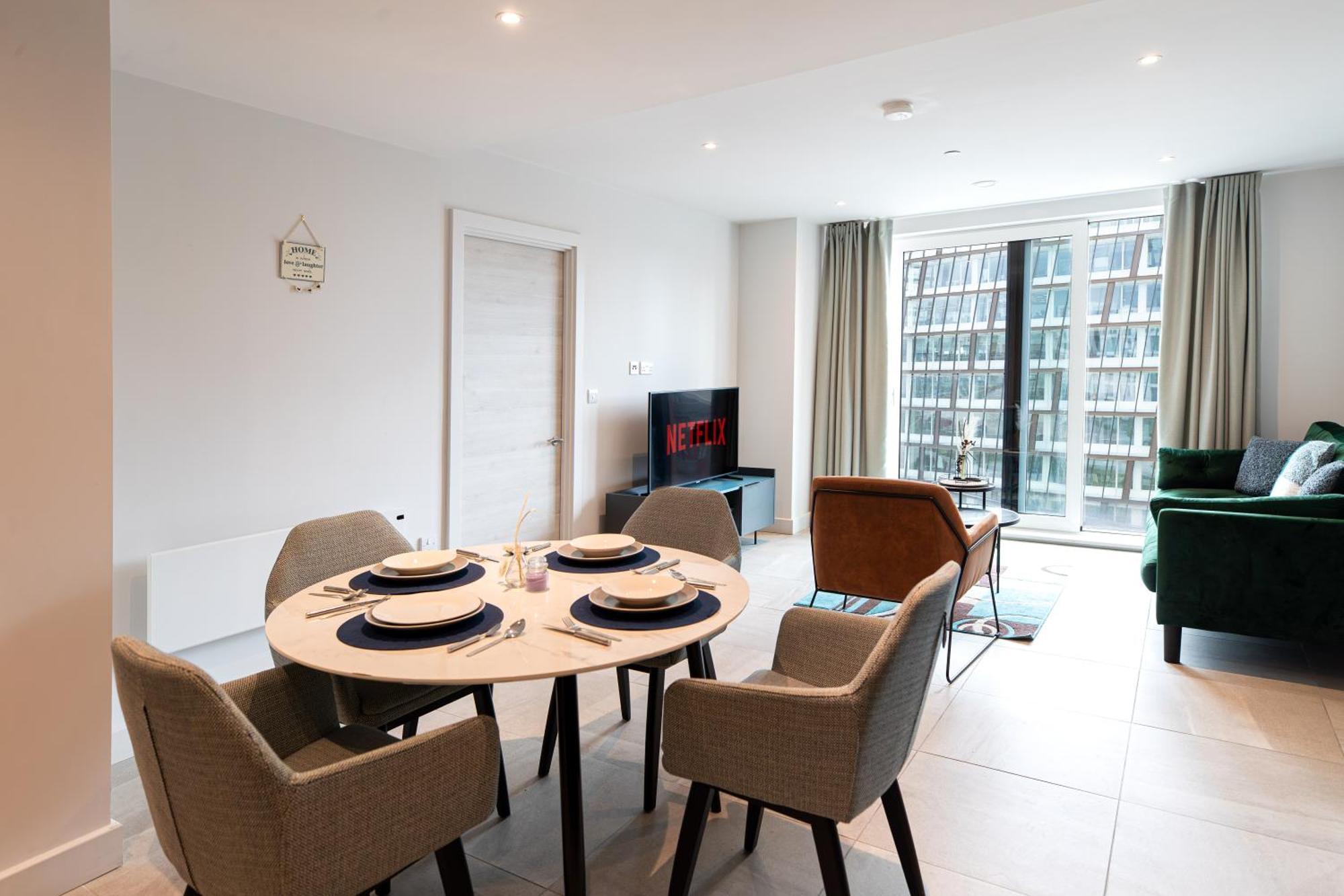 Modern 2 Bedroom City Centre Apartment W Balcony Manchester Eksteriør billede